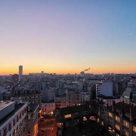 A Cozy Parisian Close To Eiffel Tower Apartment *
